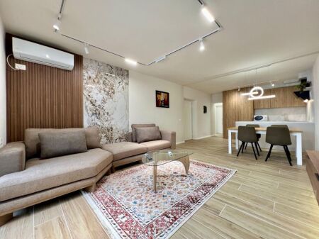 Apartment for rent Irfan Tomini Street, near 26 Nentori school