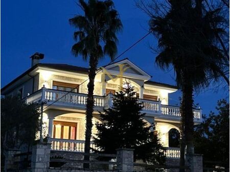 Villa in vendita in Via Gjiri i Lalzit, Durazzo - 4 camere e 2 bagni