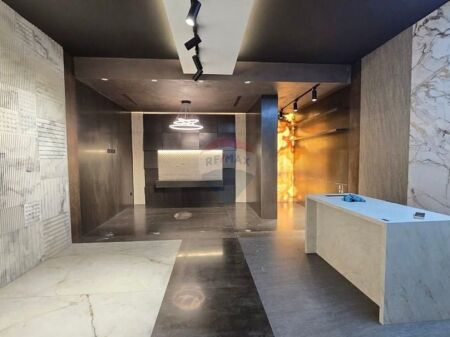 Negozio in affitto in Piazza Wilson ID: 530191006-1134