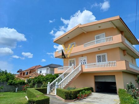 VILLA SU 3 PIANI IN VENDITA A KRYENGRITJA E FIERIT, FIER 375.000 EURO