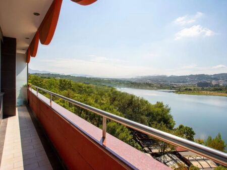 APARTMENT FOR RENT – LAKE AREA, NEAR NOBIS