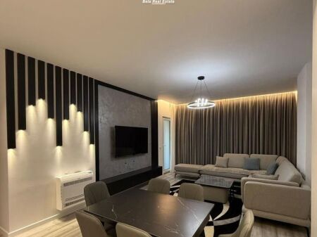 Apartament Me Qera 2+1+ Post Parkim Tek 5 Maji ( ID B2201753) Tirane