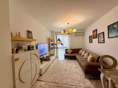 VENDESI APPARTAMENTO 2+1+BALCONI "COMPLESSO ANA CITTÀ STUDENTI" 212.000 EURO