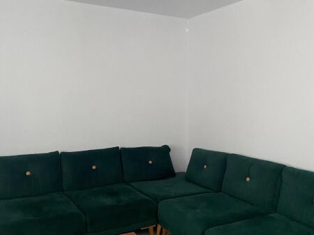Appartamento in Affitto 1+1  Vicino al Centro, Via Dibrës!