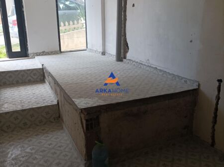 SHITET DYQAN 50 M2 "ZONA E BRRYLIT AFER MARTENITETIT" 100000 EURO