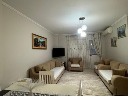 Apartament me qera 2+1 - Kodra e diellit, prane supermarket Aldi