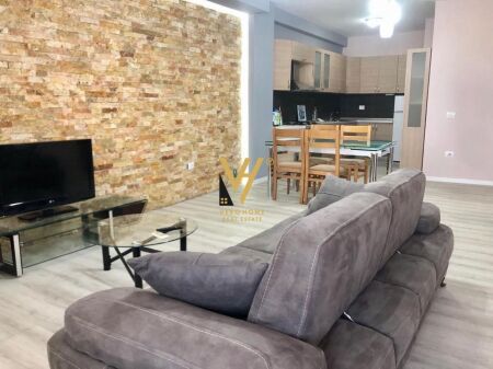 APPARTAMENTO 2+1 IN AFFITTO A GLOBE, VIA KAVAJES 600 EURO