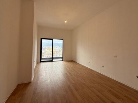  VENDESI PENTHOUSE 3+1+2 – CENTRO, TIRANA