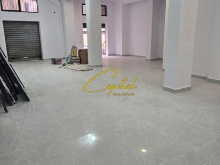 NEGOZIO IN AFFITTO 120 M2 21 DICEMBRE 75.000 LEKE