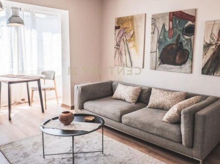 Apartament 1+1 per Qira në Rruga Fortuzi.