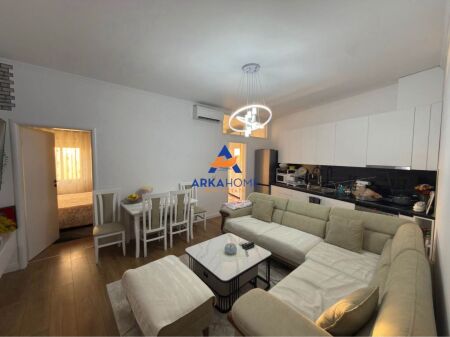 VENDESI APPARTAMENTO 2+1+BALCONE "PRESSO IL RISTORANTE FRESKU" 115.000 EURO
