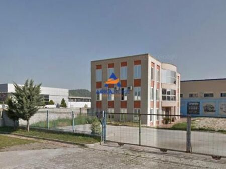 JEPET ME QIRA GODINE 3 KATE 660M2 "KASHAR" 4000 EURO