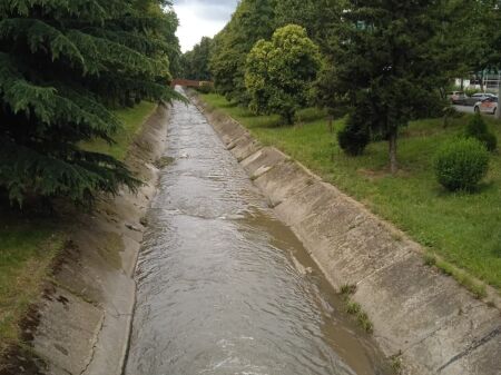 Appartamento 2+1+deposito 73 m2 in vendita sul Viale Bajram Curri con vista su Lana