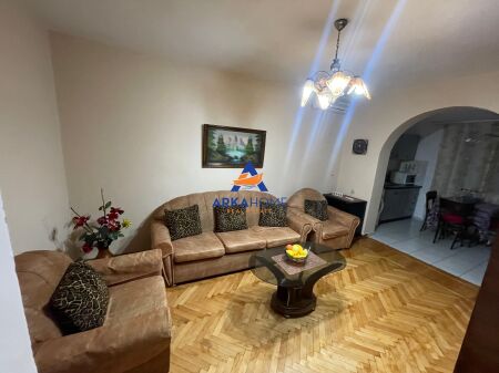 AFFITTASI APPARTAMENTO 2+1+ BALCONE "VIA MUHAMET GJOLLESHA" 50.000 LEKE