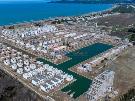 Appartamento 1+1+ veranda in Vendita a Turquoise Marina Gjiri i Lalzit