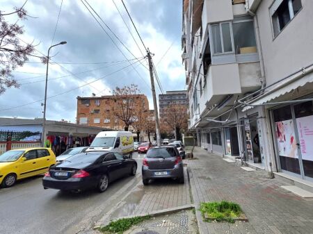 Shop for Rent – 100 m², Fiqirete Musta Street, Vlorë