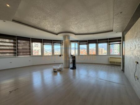 In vendita, Appartamento 3+1+2, Unaza e Re, Tirana. 225.000 €, AL64261