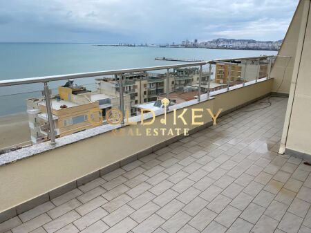  Appartamento 3+1+2 in vendita con vista mare completa Spiaggia di Durazzo