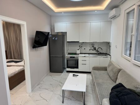 Apartament me qera 1+1 - 5 Maj, mbrapa Concord Center