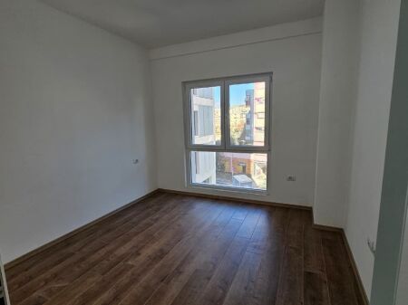 AMBIENTE PER UFFICIO IN AFFITTO A ZOGU ZI