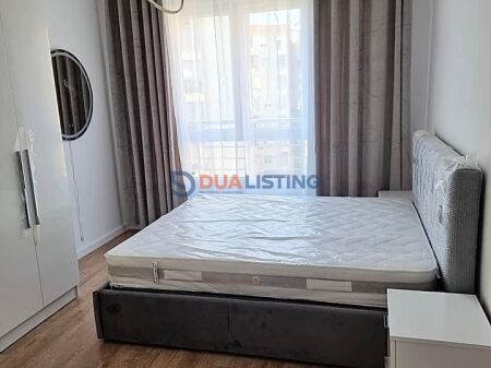 Apartament modern 1+1+Post Parkimi tek Komuna e Parisit!
