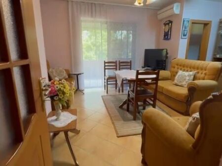 Appartamento 2+1 in affitto, Ali Demi 400 €
