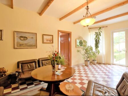  PRIVATE HOUSE FOR RENT – Pazari i Ri