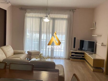  Price: 700 Euro/Month (with parking)