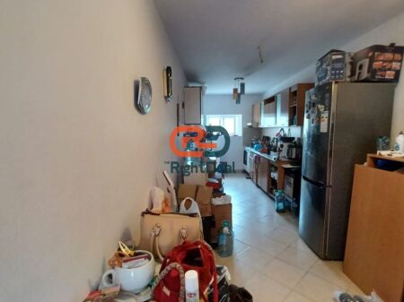 A Selite, Vicino al Mercato Alimentare, Appartamento 2+1 con Pianta Regolare in Vendita!!
