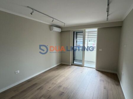  Apartament 1+1 në zemër të 21 Dhjetorit – pranë Diamond Dental