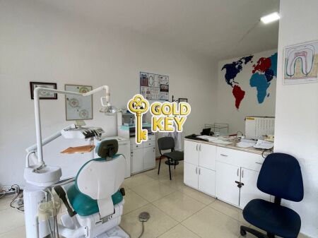  LOCALE COMMERCIALE IN AFFITTO POLICLINICO DURAZZO