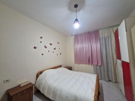 Apartment for rent at Bar Famed Astir