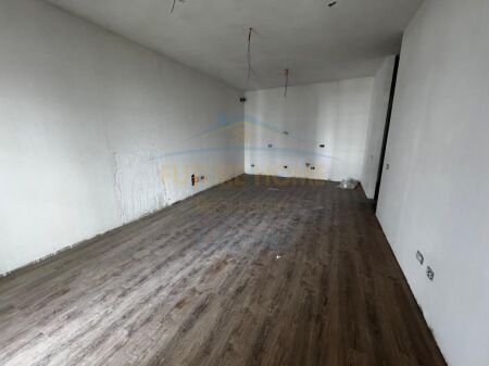 In vendita, Appartamento 1+1, Sauk, Porta Nuova di Tirana, Tirana.