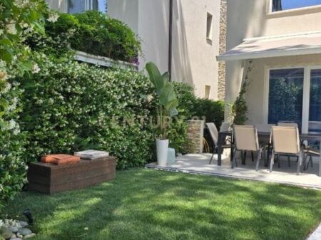  Villa di lusso con piscina in vendita