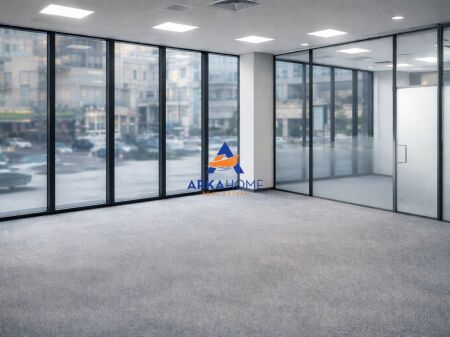 NEGOZIO IN AFFITTO 80M2 "VICINO ALLA VIA DRITAN HOXHA, LAPRAKE" 2.000 EURO