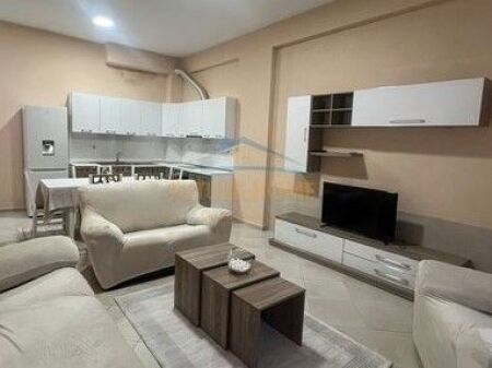 Qira, Apartament 1+1+Verande, Fresk, Tirane.