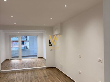 UFFICIO 60 M2 IN AFFITTO A JORDAN MISJA 80.000 LEKE