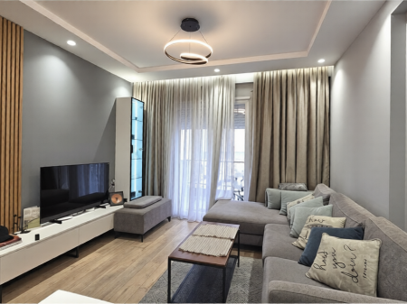 Shitet Apartament 2+1+2 Luksoz | 5 Maji