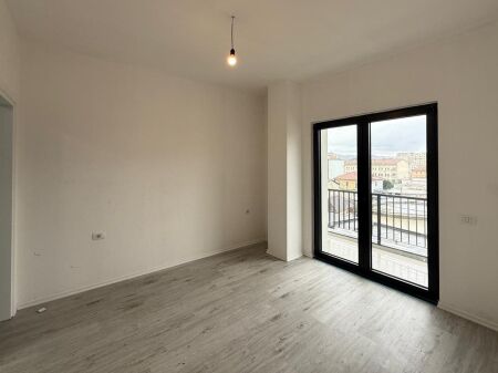  APPARTAMENTO IN AFFITTO PER UFFICI – CENTRO, TIRANA