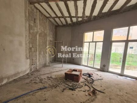 Shitje | Ambjent Biznesi | Liqeni i Thatë | 270000 €