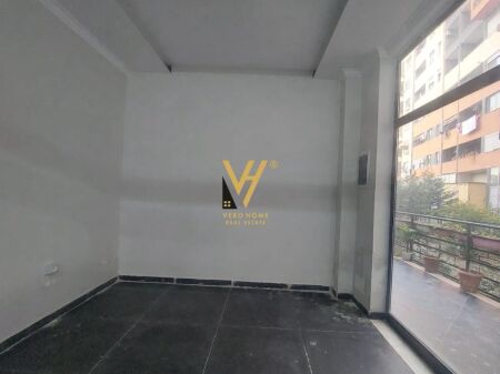 SHITET DYQAN 46 M2 NE ASTIR 95.000 EURO