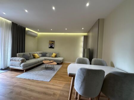 Apartment 1+1 for sale on Kavaja Street!