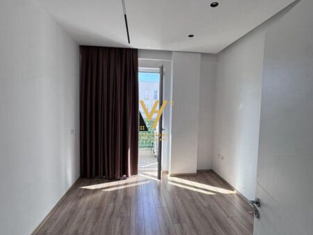 UFFICIO 110 M2 IN AFFITTO PRESSO IL COMUNE DI PARIGI 900 EURO