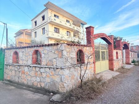 VILLA IN VENDITA SHKOZET DURRES