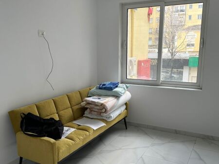 Appartamento 1+1 in affitto – 48 m²  Via Dibrës