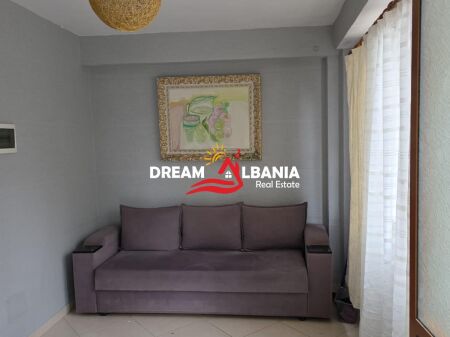 Si affitta il primo piano di una villa nella zona di Xhamllik (ID  4251435 )