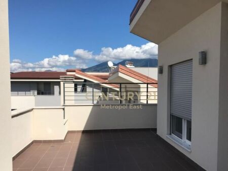 Villa moderna in vendita