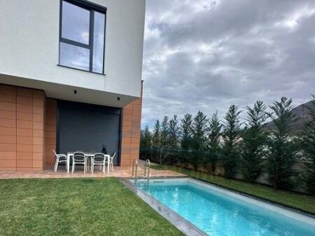 Rent, Villa with pool, Olive Grove Residence
