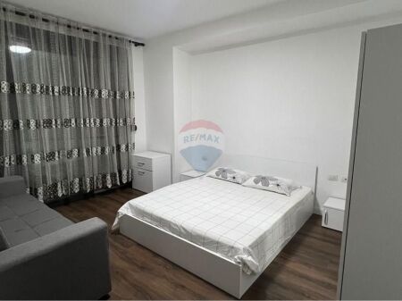 Apartment 3+1+2+Parking space for rent, Commune of Paris