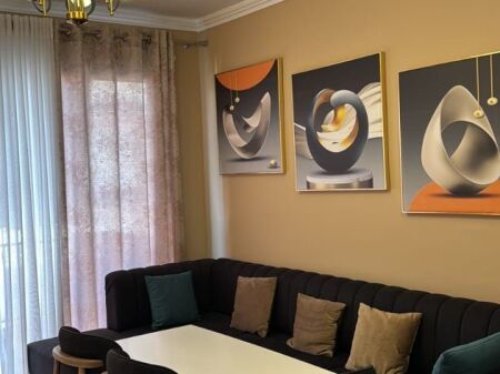 APARTAMENTR ME QERA 1+1 5 MAJI 50.000 LEKE